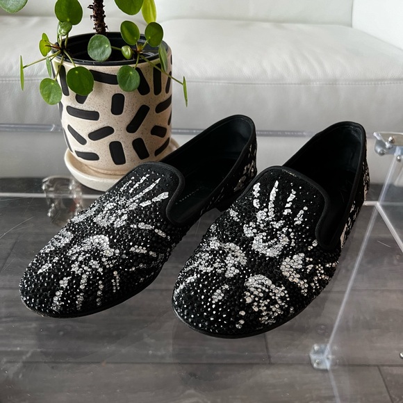 GIUSEPPE ZANOTTI DESIGN | EMBELLISHED CRYSTAL LOAFERS - Picture 3 of 11